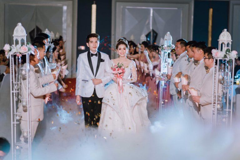 รีวิวแต่งงานสุดสวีท บรรยากาศละมุน ละมุน สุดโรแมนติก ถ่ายภาพสวยแบบทุกช็อต ณ โรงแรม วินเซอร์ สวีทส์ สุขุมวิท 20