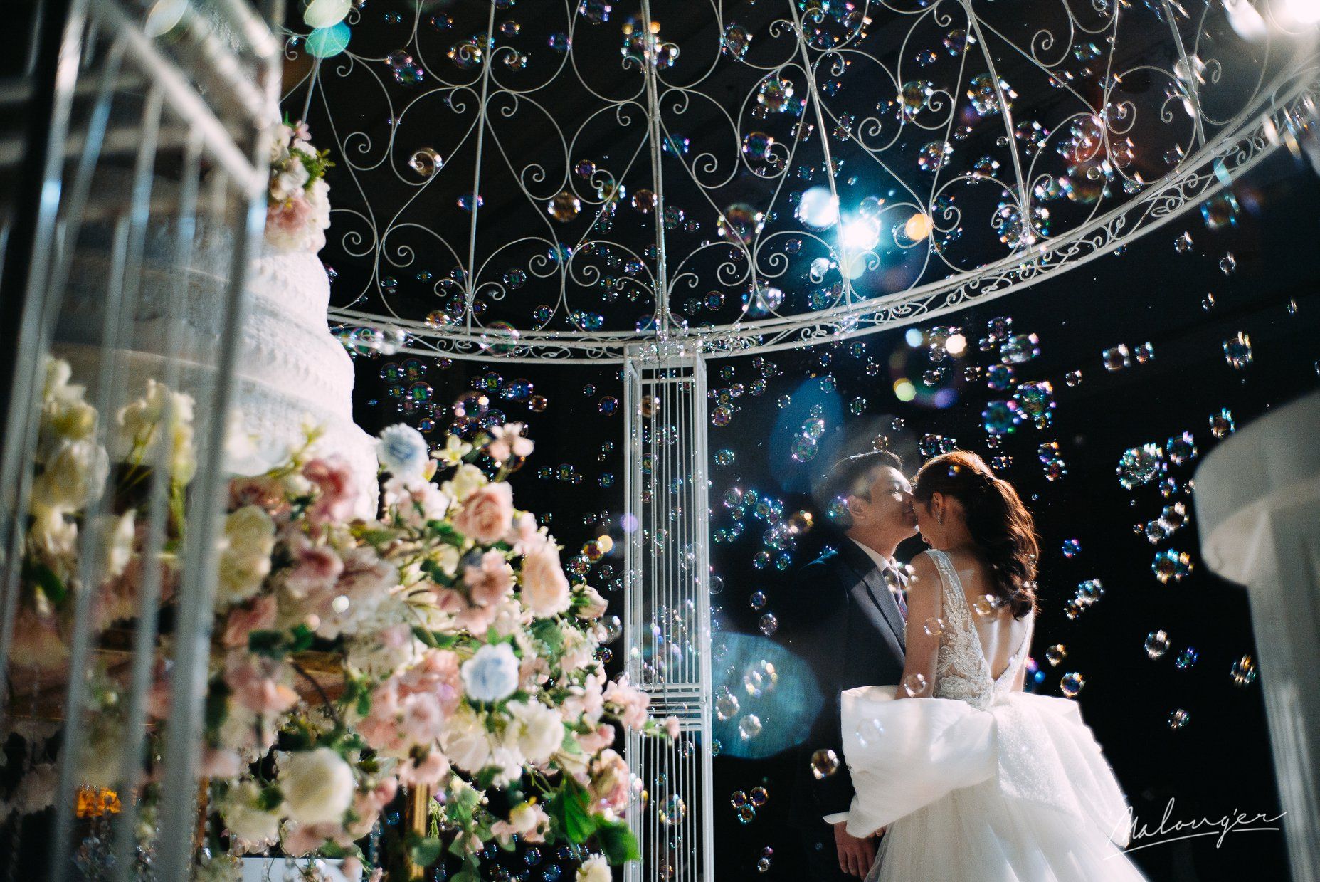 รีวิวแต่งงานบรรยากาศสุดโรแมนติก อบอุ่น กรุ่นกลิ่นอายความรัก ณ โรงแรมเดอะ แกรนด์ โฟร์วิงส์ คอนเวนชั่น กรุงเทพฯ