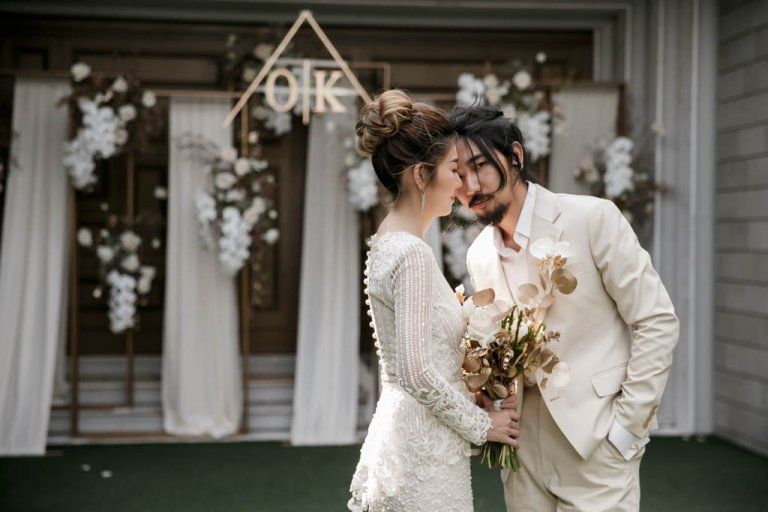 สัมผัสบรรยากาศแสนประทับใจ ไปกับ รีวิวแต่งงานที่อบอุ่น โรแมนติก ในทุกช่วงเวลา ณ วาระเวลา การ์เด้น ฮอล VARAVELA Garden Hall ย่านเลียบด่วนรามอินทรา