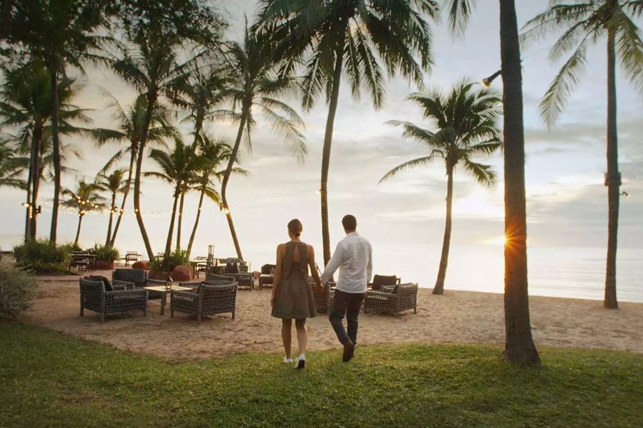 ชวนคู่รักไปฮันนีมูนริมทะเลสุดโรแมนติก ณ อนันตรา หัวหิน รีสอร์ท พร้อมข้อมูลแพ็คเกจฮันนีมูนสุดเอ็กซ์คลูซีฟ