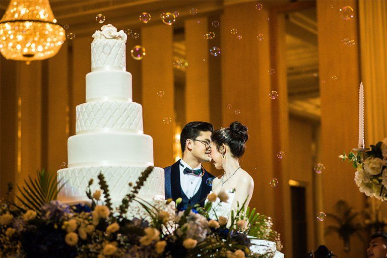 จัดงานแต่งงานในห้องบอลรูมหรู ณ โรงแรมสวิสโฮเต็ล กรุงเทพฯ รัชดา (Swissôtel Bangkok Ratchada) พร้อมตอบโจทย์บ่าวสาวรุ่นใหม่ด้วยบริการสุดคุ้มค่าต้อนรับปี 2020