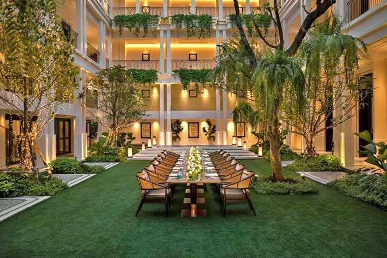 แนะนำสถานที่จัดงานแต่งงานในสวนกลางโรงแรม ฟังก์ชั่นตอบโจทย์ทั้ง Outdoor และ Indoor โรแมนติกชวนฝันพร้อมมาตรฐานการบริการระดับไฮเอนด์ ณ 