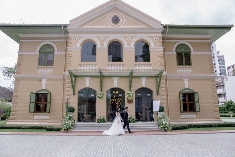 สัมผัสความทรงจำที่งดงามเหนือกาลเวลาผ่านบทความรีวิวแต่งงานบรรยากาศอบอุ่นในสไตล์ที่เป็นตัวเอง ณ บ้านเลขที่ ๑ (House No.1)