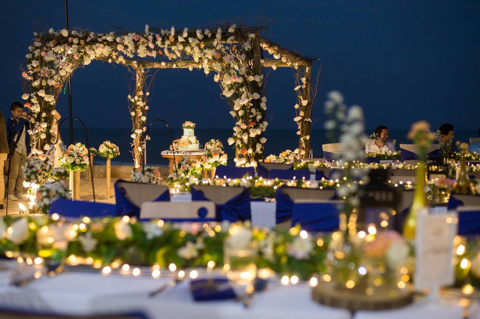 งานแต่งริมทะเล หัวหิน อันน่าประทับใจ