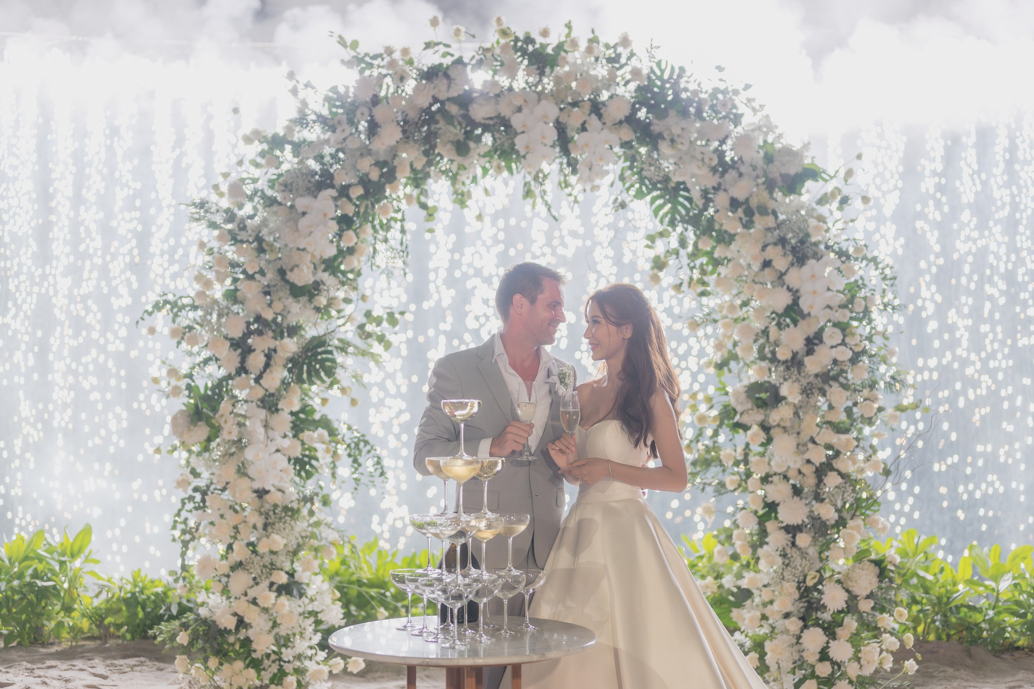 จัดเลี้ยงแต่งงานริมทะเล หัวหิน the standard hua hin