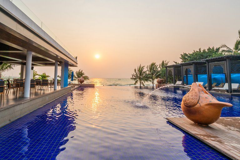 ดื่มด่ำกลิ่นอายแห่งรักนิรันดร์ เคล้าคลอไปกับเสียงคลื่น พร้อมอาบน้ำผึ้งพระจันทร์ช่วงฮันนีมูนในกลางบรรยากาศสุดโรแมนติกริมทะเลชะอำ-หัวหิน @Ace of Hua Hin Resort