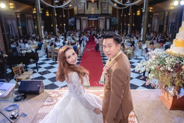 ย้อนวันวานสัมผัสบรรยากาศงานรัก เดินชมงานศิลปะไปกับรีวิวแต่งงาน ณ อมตลันตา รีสอร์ท สุวรรณภูมิ (Ammata Lanta Resort)