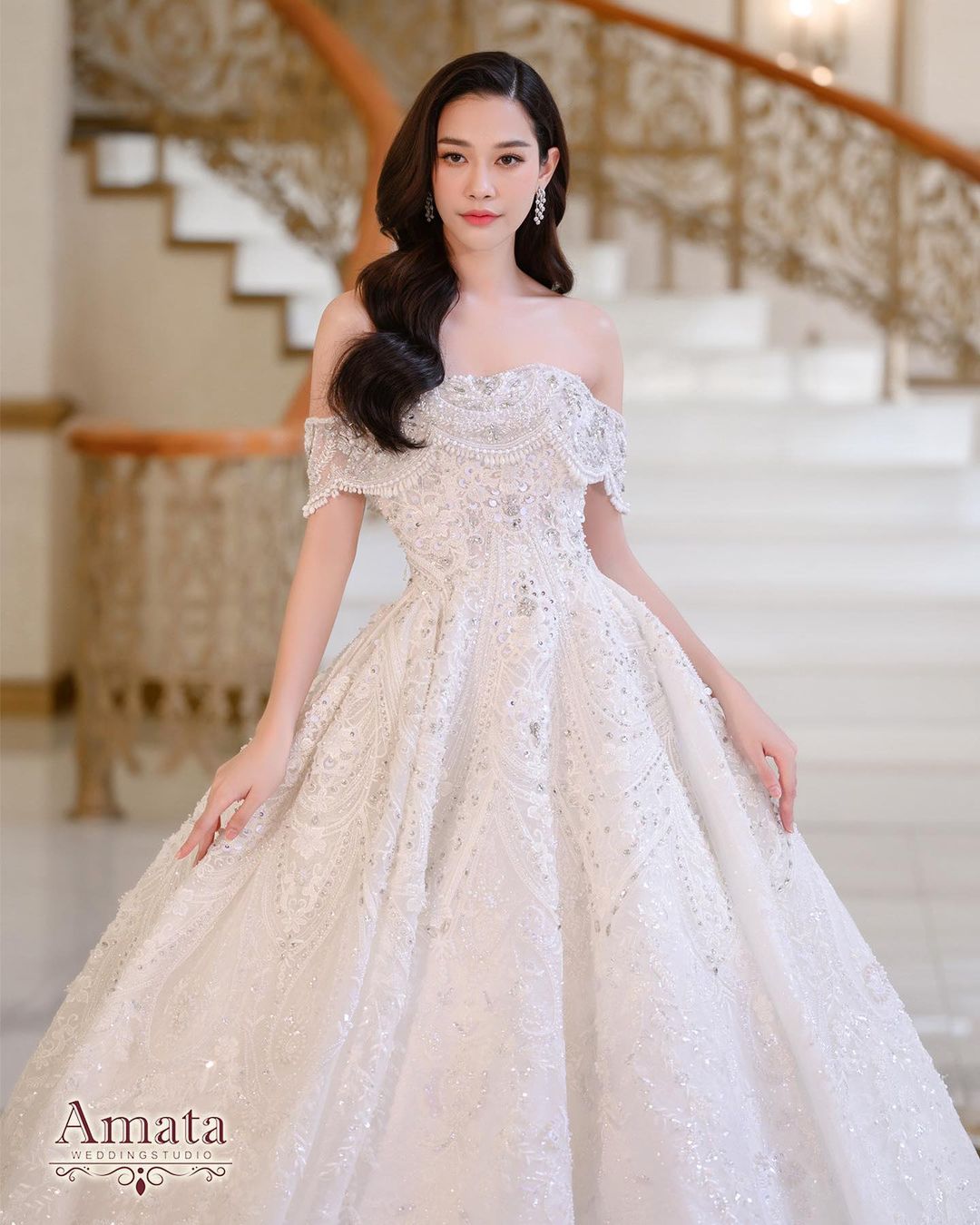 ร้านเช่าชุดเเต่งงาน Amata Wedding 1