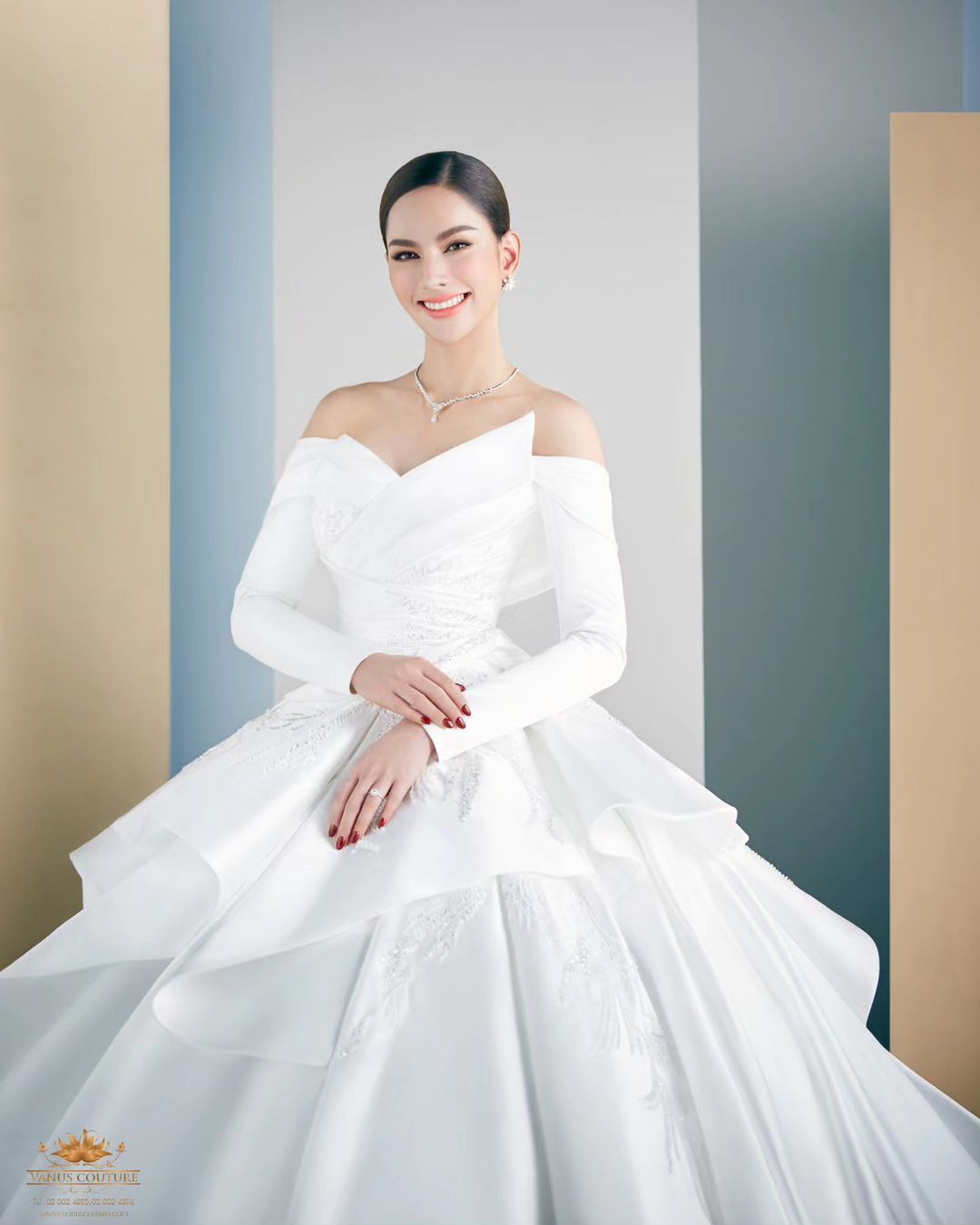 ร้านเช่าชุดเเต่งงาน Vanuscouture_official 3