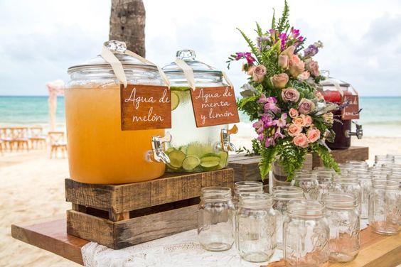 เครื่องดื่ม งานแต่งริมทะเล
