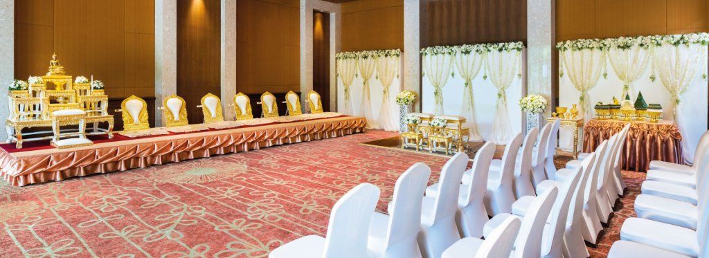 1920x700she3989mf 180929 Boutique Villa Thai Wedding Ceremony
