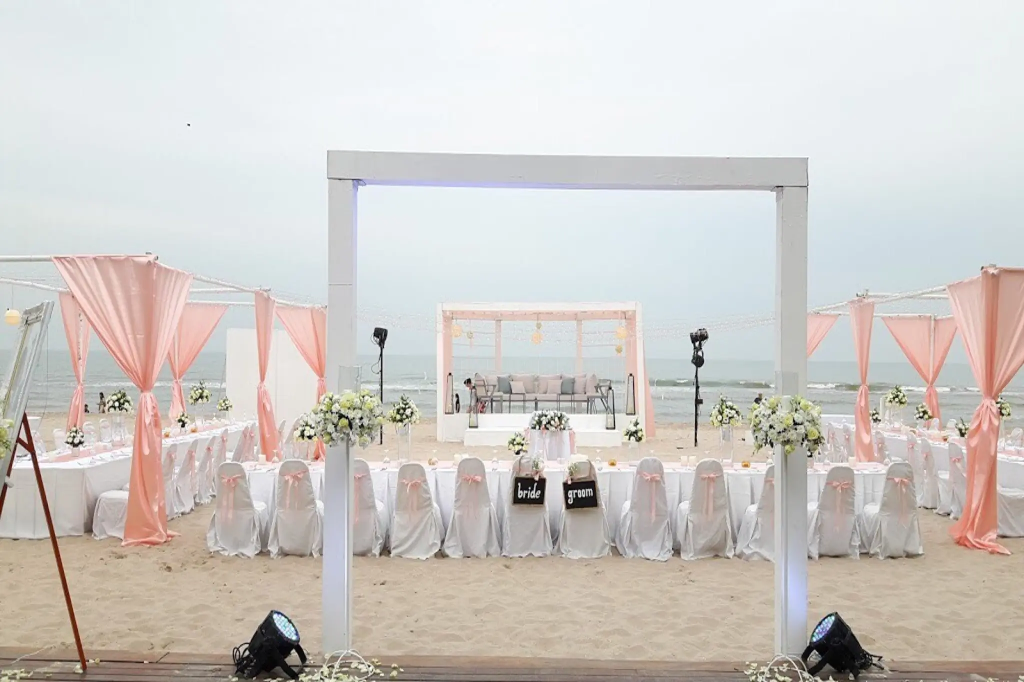 งานแต่งริมทะเล ประจวบคีรีขันธ์ วีรันดา