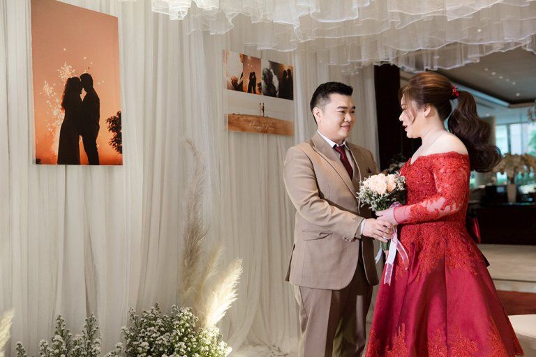 รีวิวแต่งงานในบรรยากาศอบอุ่น ชวนฝัน พร้อมบริการระดับมืออาชีพ บนพื้นที่ใจกลางเมือง ณ โรงแรมฮอลิเดย์ อินน์ สีลม (Holiday Inn Silom)