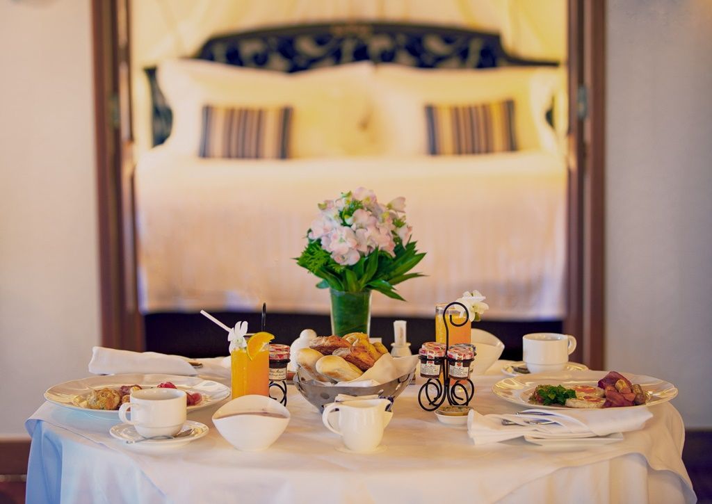 อินรูม ไดน์นิง ดีไลท์ การันตีความอร่อยเช่นเดิมและเพิ่มเติมความอุ่นใจ ตลอด 24 ชั่วโมง ที่โรงแรมเซ็นทาราแกรนด์บีชรีสอร์ทและวิลลา หัวหิน