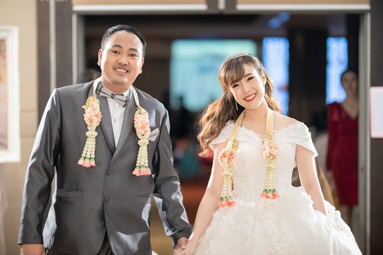 เนรมิตงานวิวาห์ชวนฝันในบรรยากาศอบอุ่นสไตล์ Cozy บนพื้นที่ใจกลางเมืองผ่านรีวิวแต่งงาน ณ โรงแรมอีสติน มักกะสัน กรุงเทพฯ (Eastin Hotel Makkasan Bangkok)