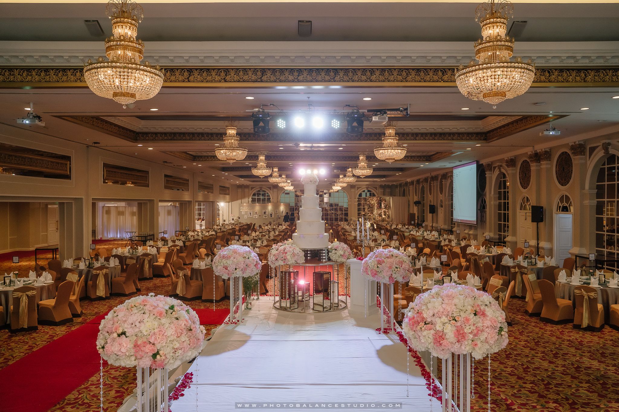 ตอบโจทย์ ตอบใจ ในทุกดีไซน์ฟังก์ชั่นการจัดเลี้ยง ณ ห้อง Mandarin Grand Ballroom @โรงแรมแมนดาริน กรุงเทพฯ (สามย่าน) Mandarin Hotel Bangkok