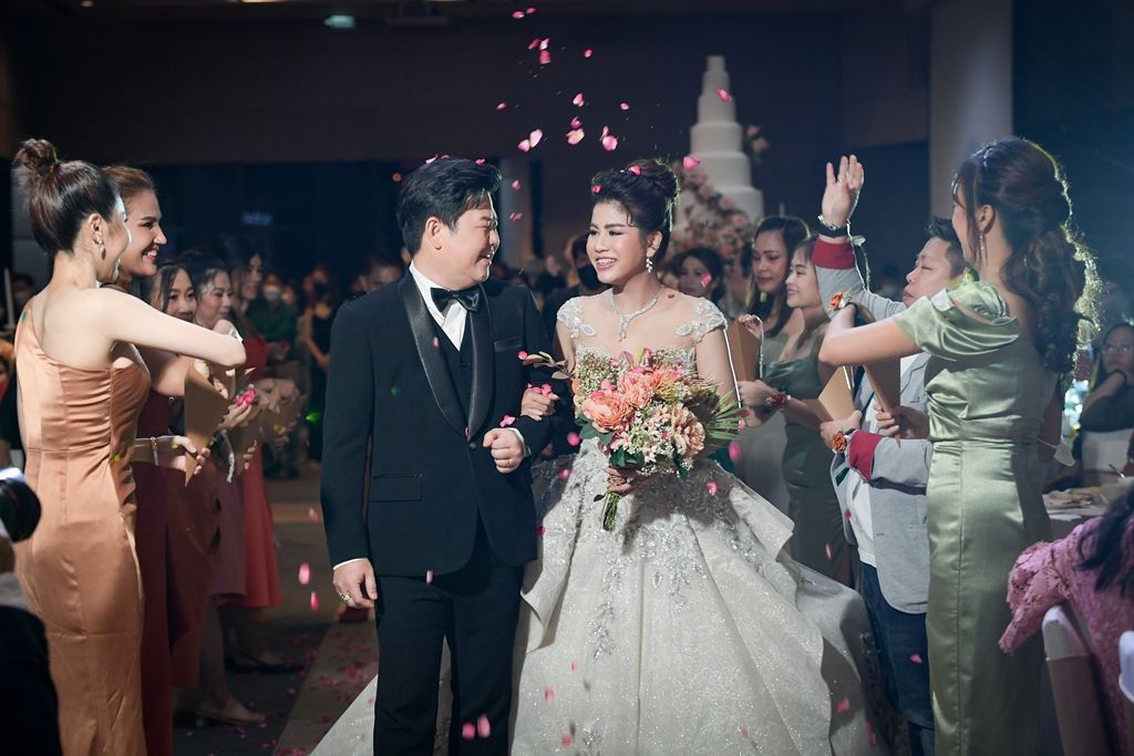 รีวิวแต่งงานแสนอบอุ่น เรียบง่าย เน้นให้แขกอิ่มความสุขไปพร้อมกันได้ทั้งวัน ณ โรงแรมฮอลิเดย์ อินน์ กรุงเทพ สุขุมวิท(Holiday Inn Bangkok Sukhumvit)