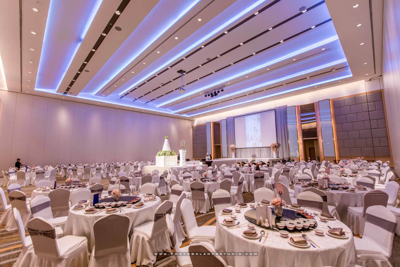 ห้องจัดงานแต่ง The Banquet Hall at Nathong
