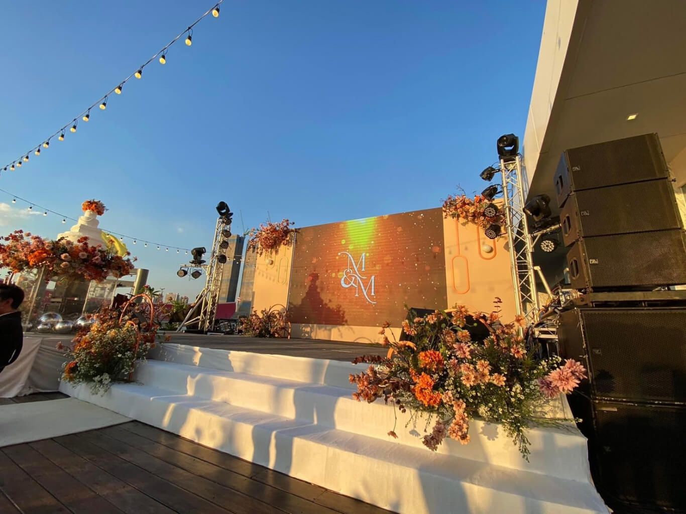 เวทีแต่งงาน