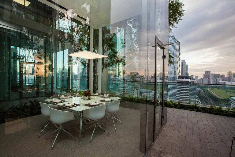 บรรยากาศงานแต่งงาน Outdoor บนดาดฟ้าชั้น 19 Gaysorn Tower ชมพระอาทิตย์ตก