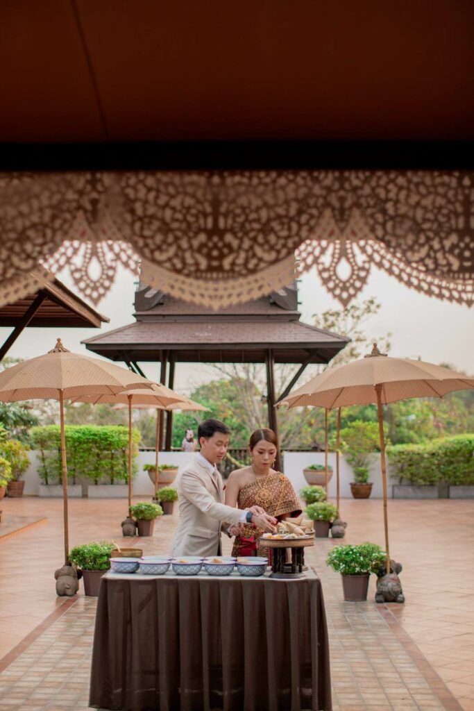 เรือนนพเก้า