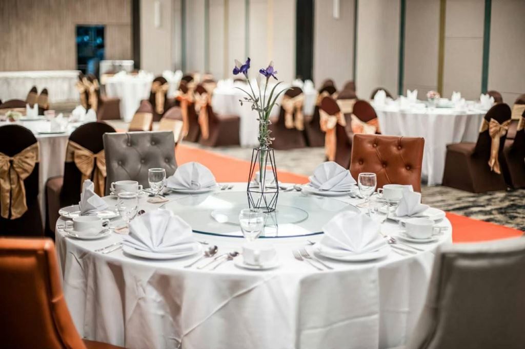 โรงแรมเบลล่า บีมีห้องอาหาร Porto ที่ให้บรรยากาศที่แตกต่างอย่างลงตัว