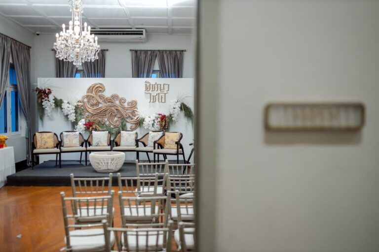 พิธีหมั้นเช้าในสวน (Garden Ceremony) ราคาเริ่มต้น 75,000 บาท