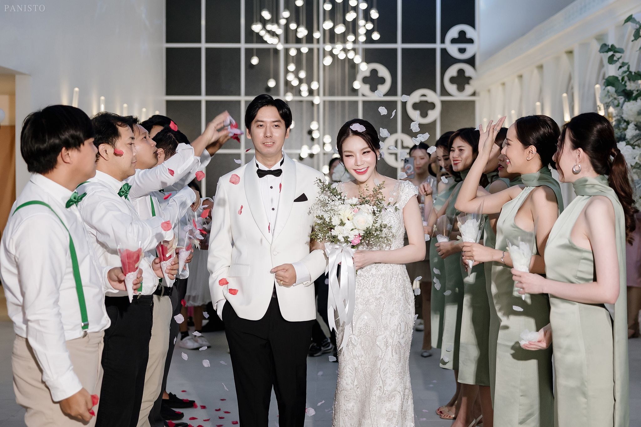 พิธีหมั้นเช้าแบบไทย จัดงานแต่งพร้อมพานขันหมากสวยงาม ราคาเริ่มต้น 55,000 บาท