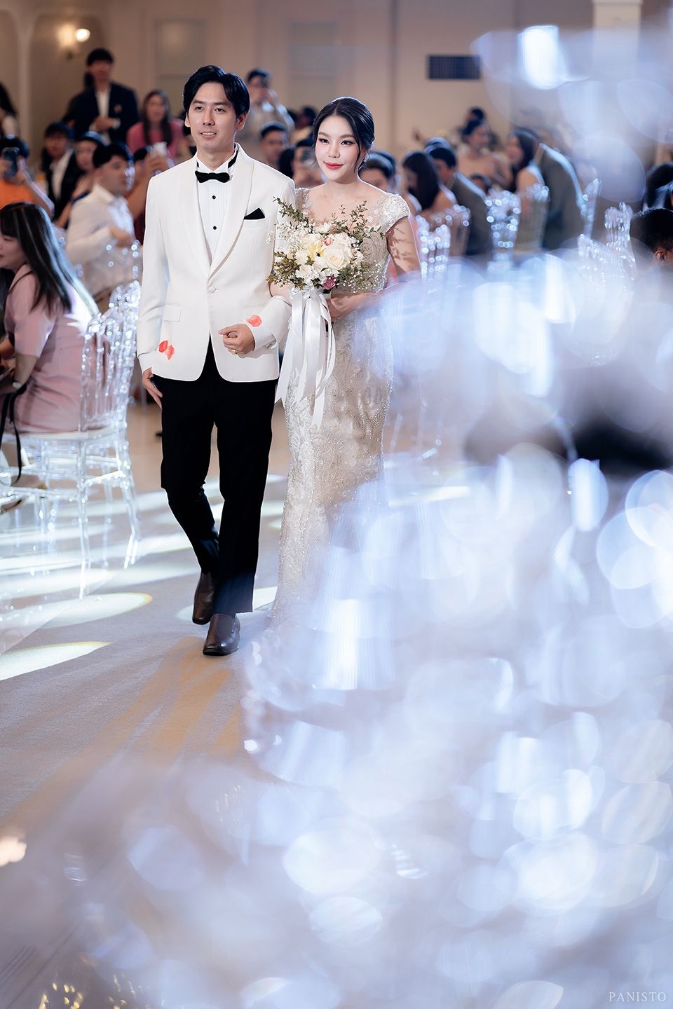การจัดโต๊ะจีนงานแต่งงาน อาหารรสเลิศ เริ่มต้น 12,800 บาท ที่ห้องจัดเลี้ยง