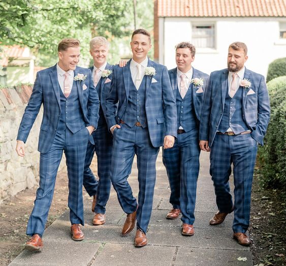 ชุดเพื่อนเจ้าบ่าว สูทลายตาราง