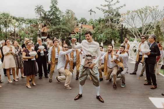 เกมกั้นประตูเงินประตูทองร้องเพลง