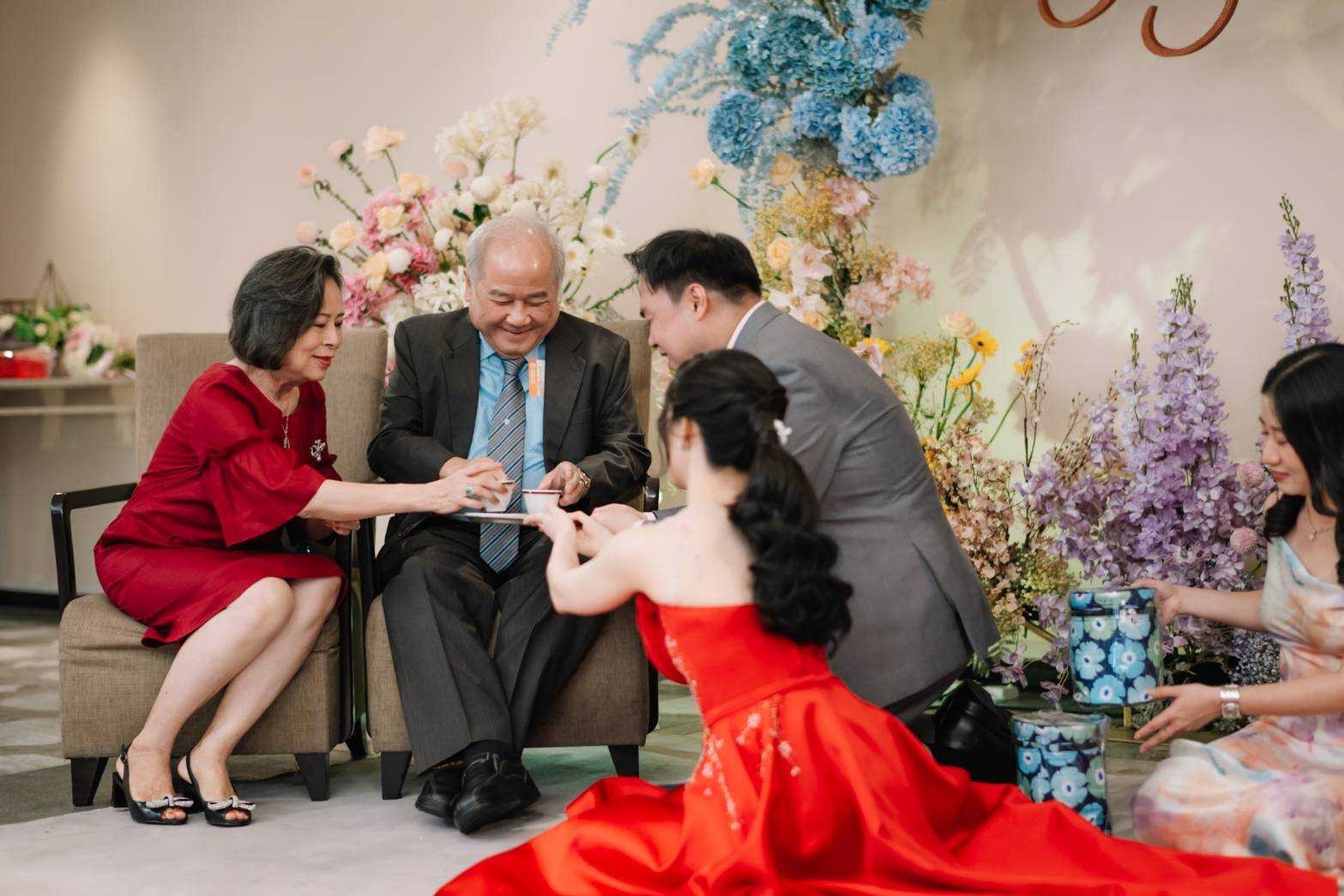 คุณชาร์ป-คุณจ๊อย