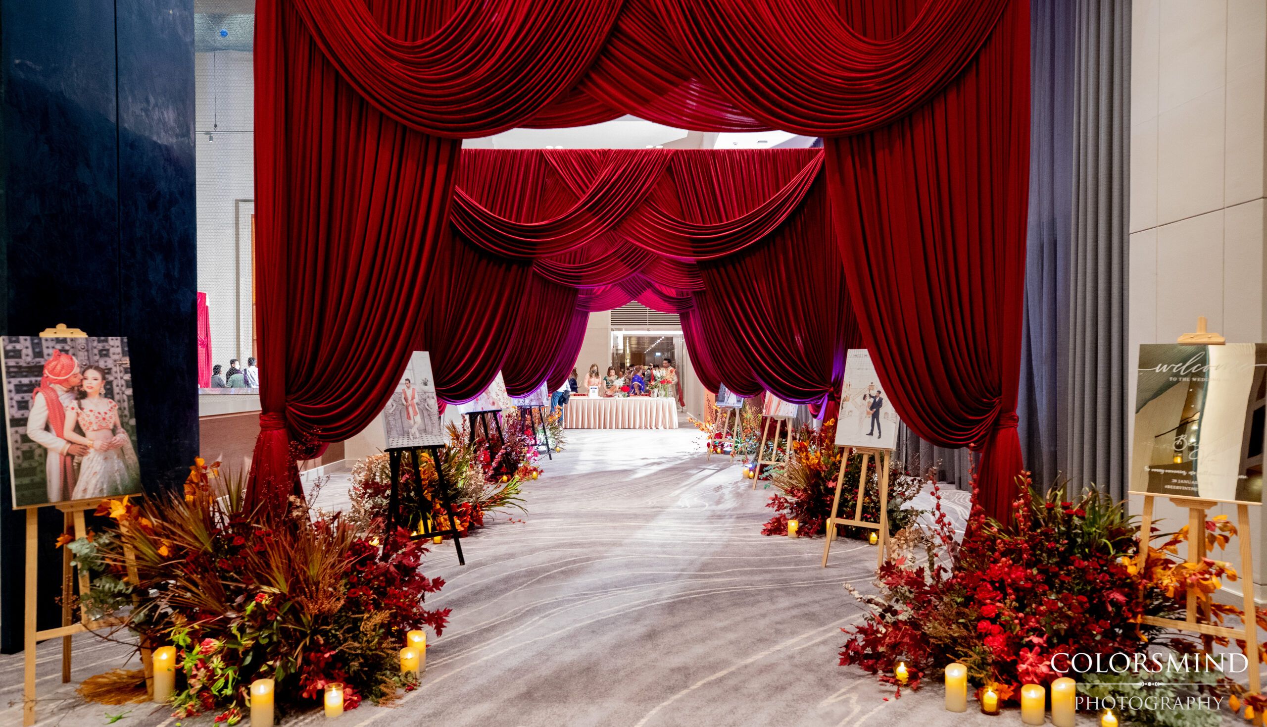 ธีมแต่งงานสีแดง Millennium Hilton Bangkok สถานที่แต่งงานริมแม่น้ำ