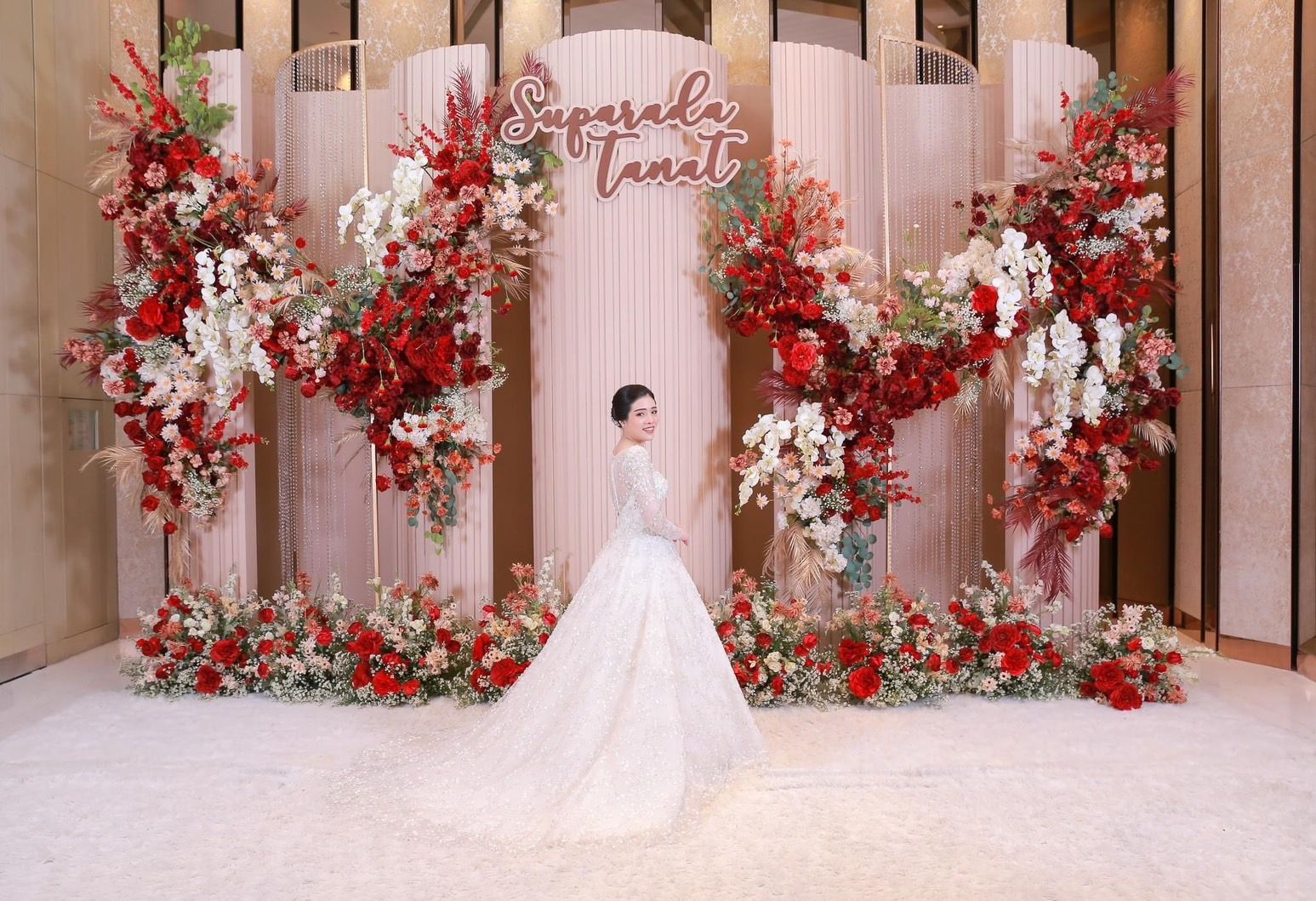 ธีมแต่งงานสีแดง ต้อนรับปีมังกรทอง 2024