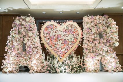 Seethrough Wedding บริการจัดดอกไม้งานแต่งงาน