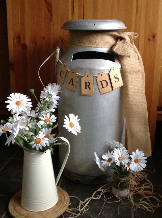 DIY ถังใส่นมให้กลายเป็นที่ใส่ซองในงานแต่งแบบทำเองได้ง่าย ๆ ไอเดียบรรเจิดสุด ๆ -1