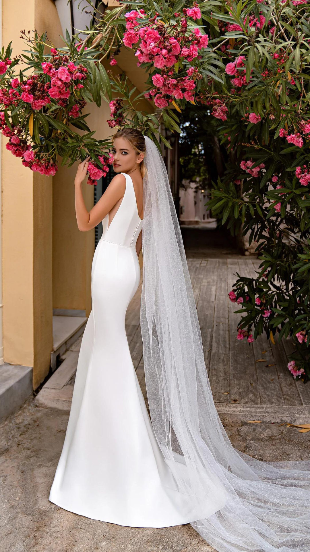 เลือกชุดแต่งงานทรง Mermaid เน้นรูปร่าง