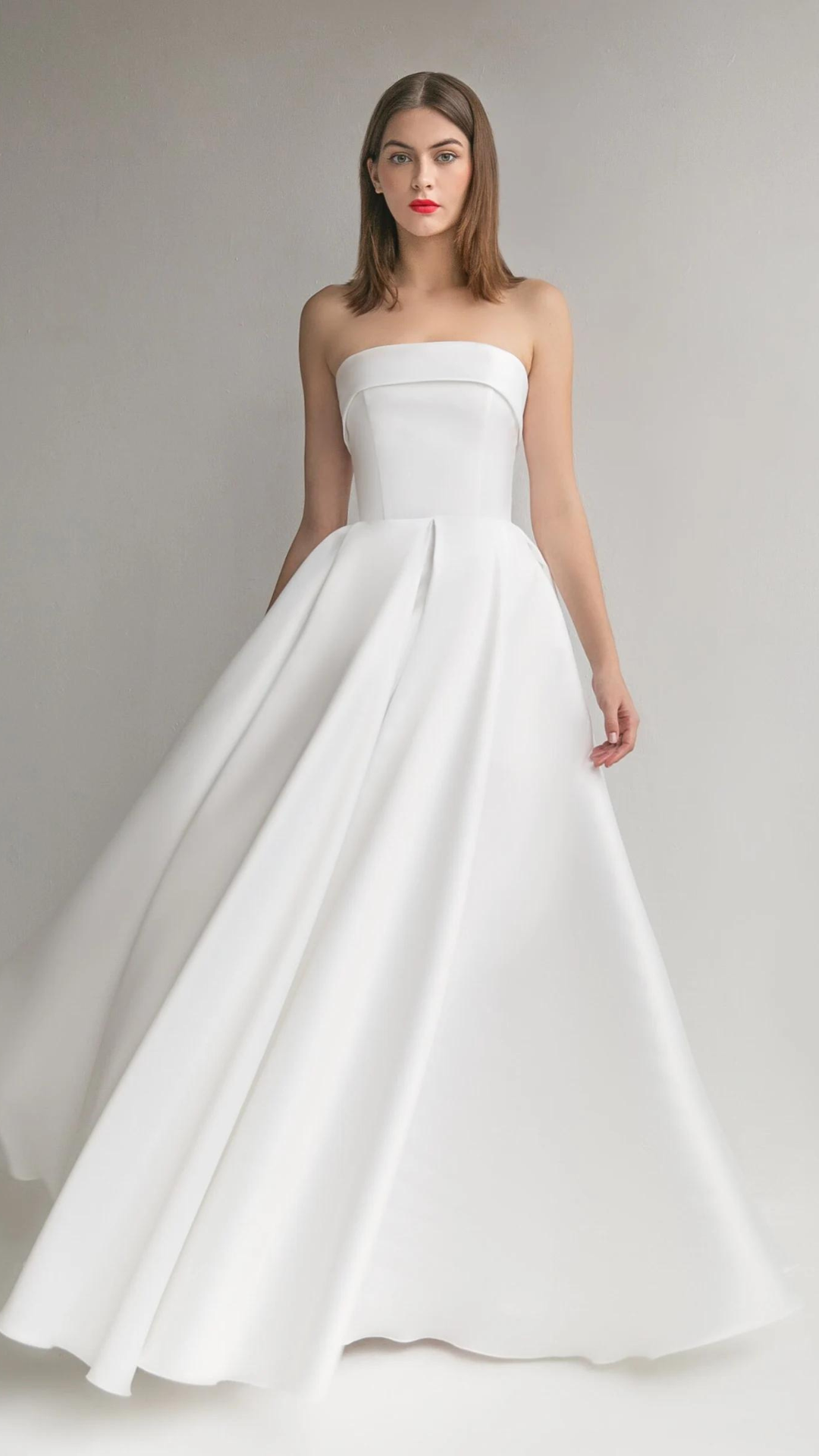 เลือกชุดแต่งงานทรง Ball gown ช่วยพรา หุ่นช่วงล่างได้เป็นอย่างดี