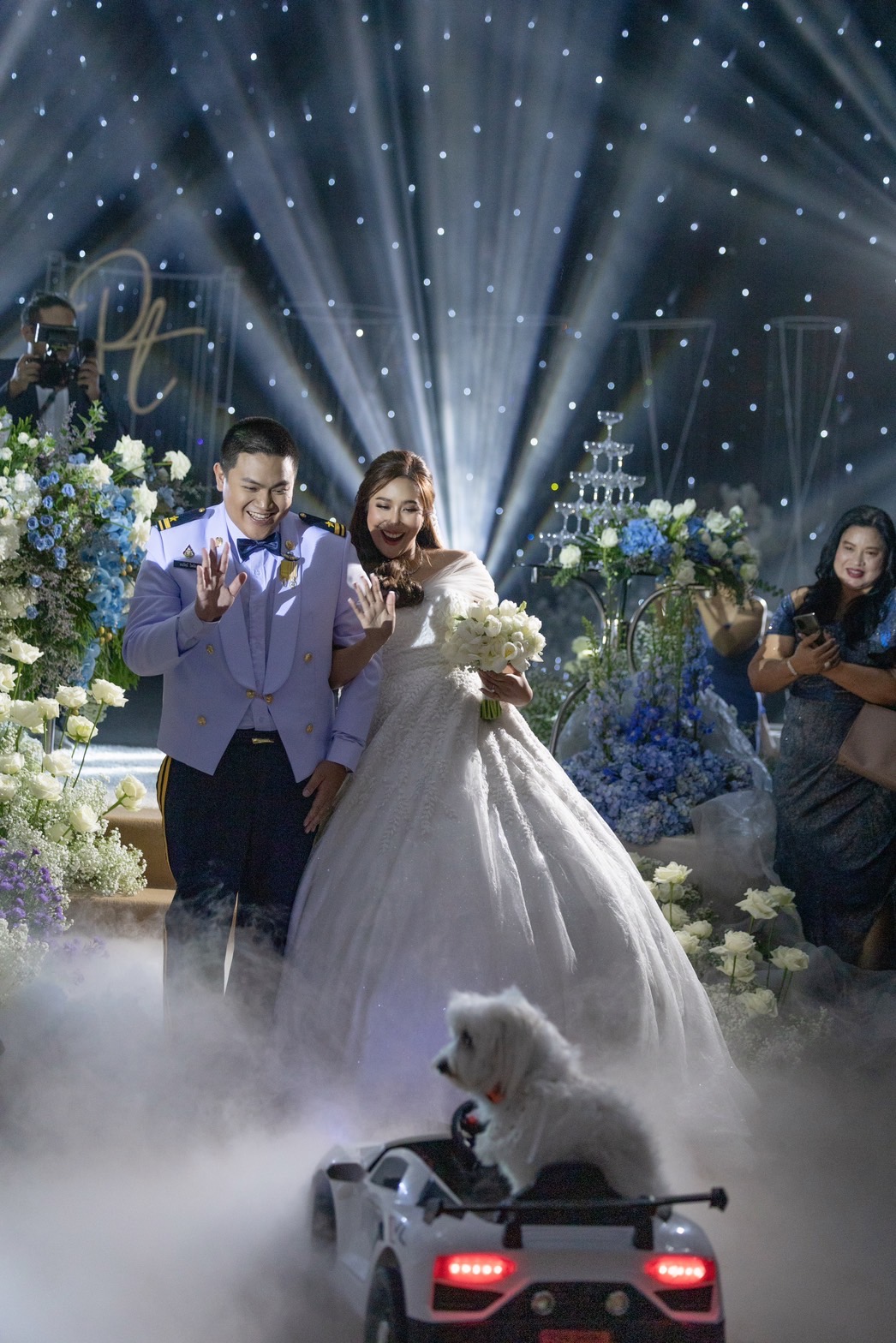 รีวิวแต่งงานกับน้องหมาคนเปิดงานสร้างสีสัน