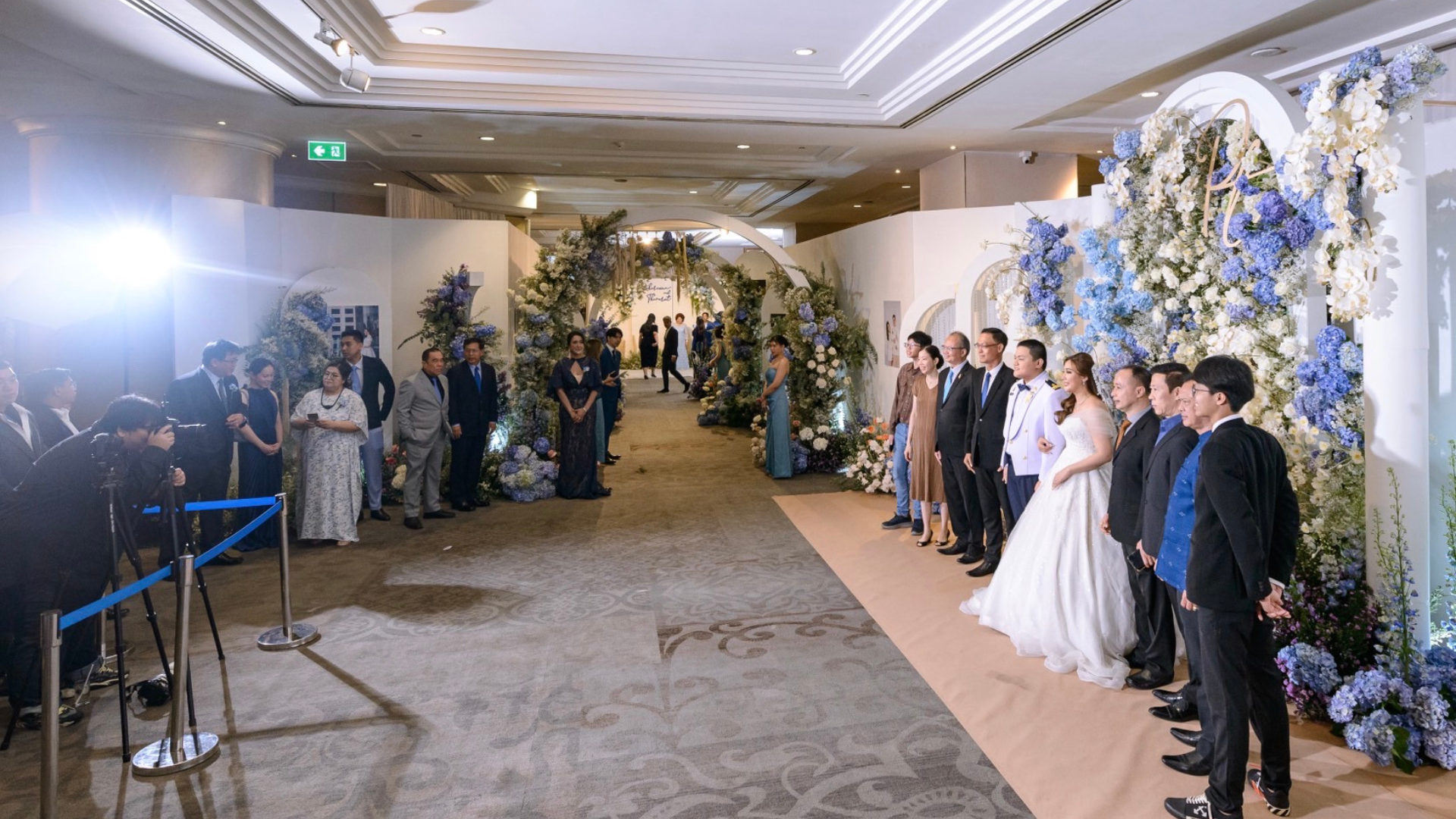 รีวิวแต่งงานห้องโถงกว้าง โปร่ง มุมถ่ายรูปเยอะ