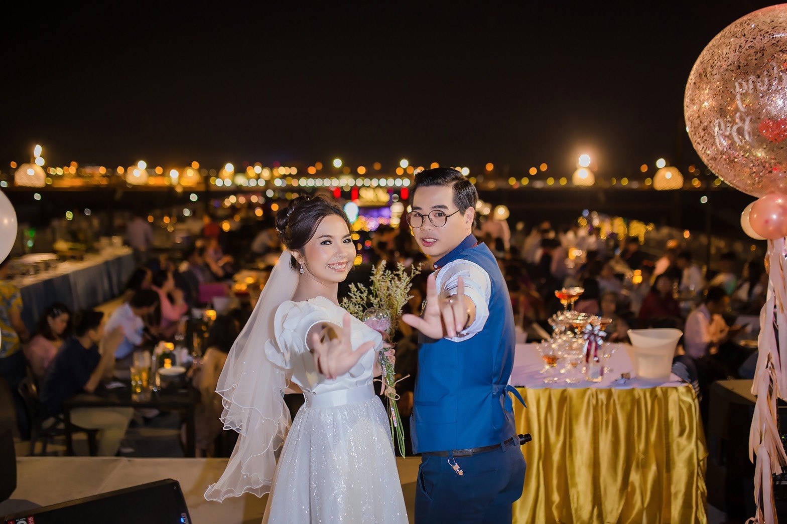 Sky Bar 64 Suvarnabhumi สถานที่แต่งงานที่มองเห็นวิวเมืองแบบ 360 องศา