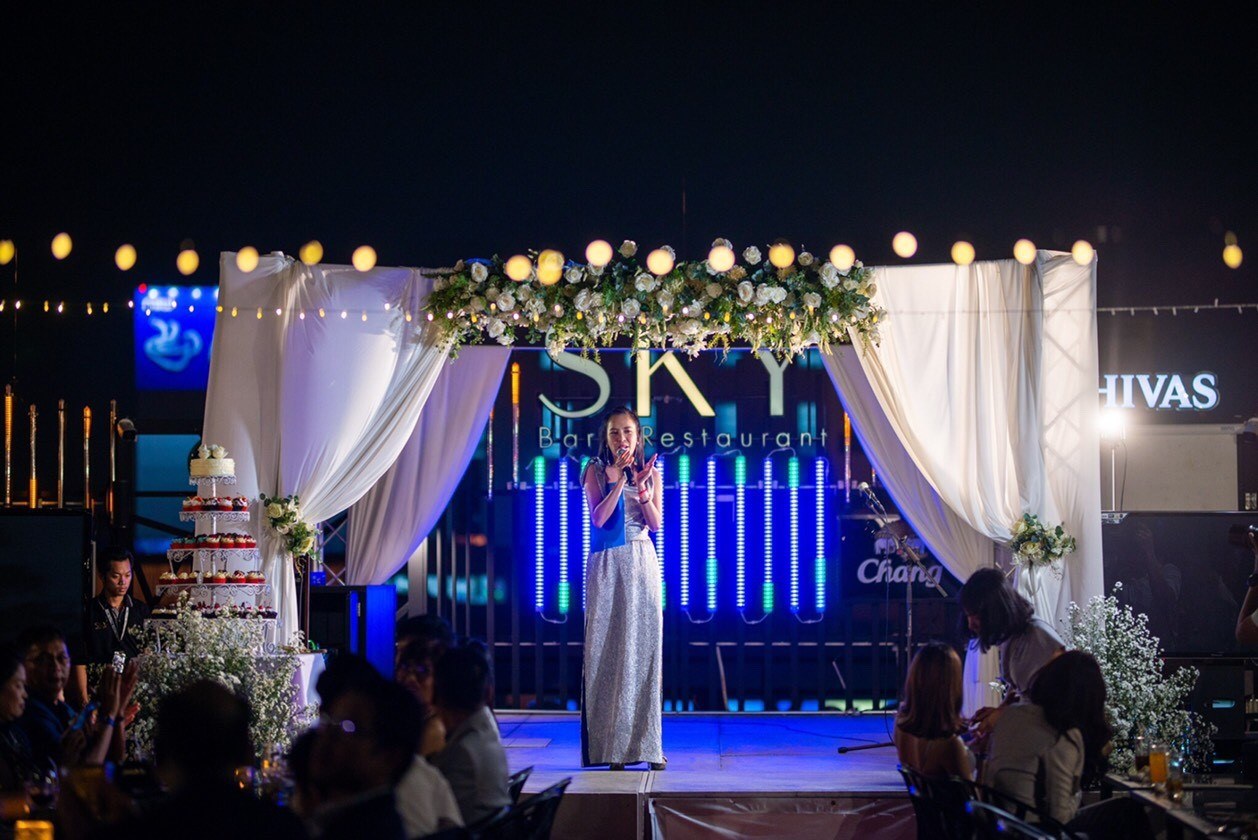 Sky Bar 64 ณ โรงแรมสุวรรณภูมิ วิลล์สถานที่จัดงานแต่งงานเก๋ ๆ