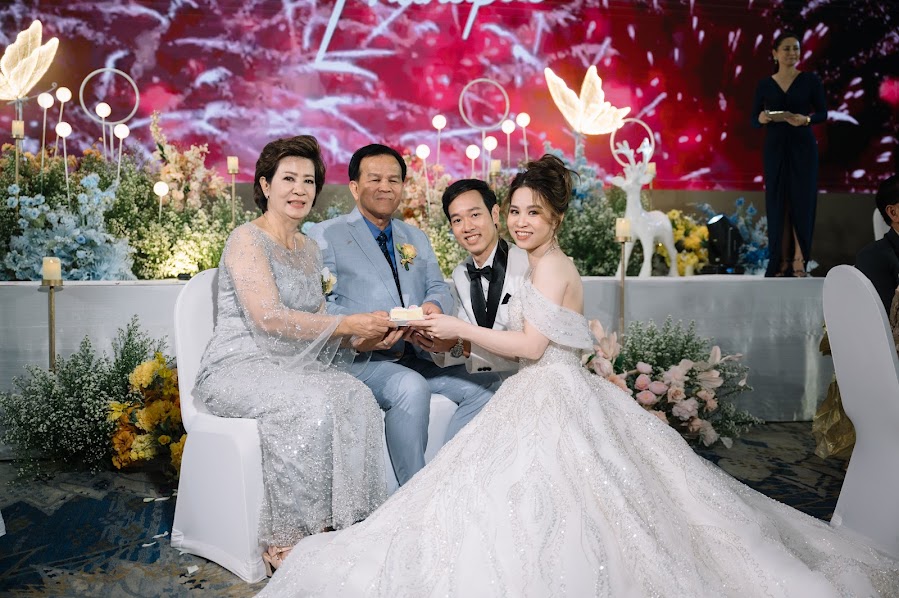 รีวิวงานแต่ง คิงพาวเวอร์ รางน้ำ