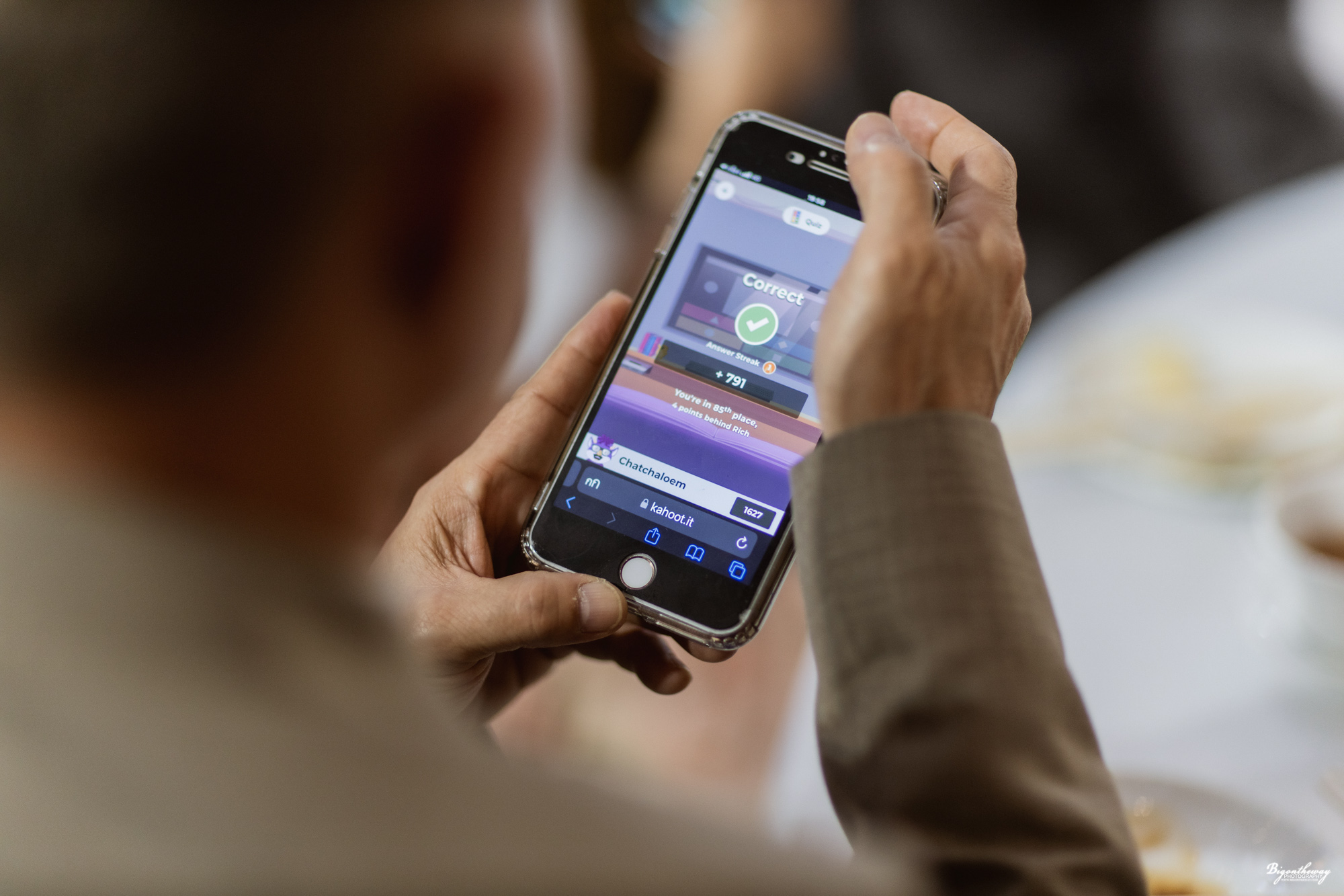 ผู้ที่ตอบถูกก็ได้รับของรางวัลสุดพิเศษ