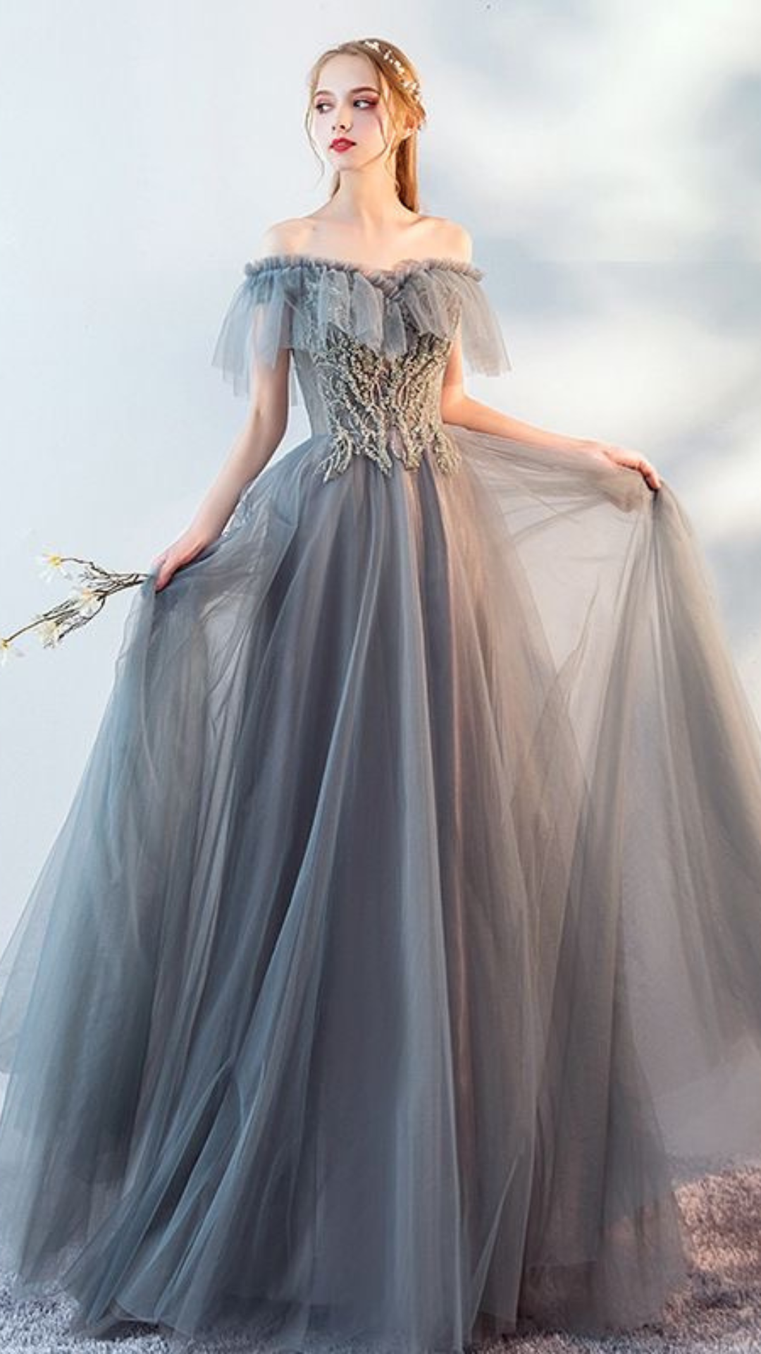 ชุดแต่งงานสีหม่นเทาแต่ไม่ทำให้ดรอปแน่