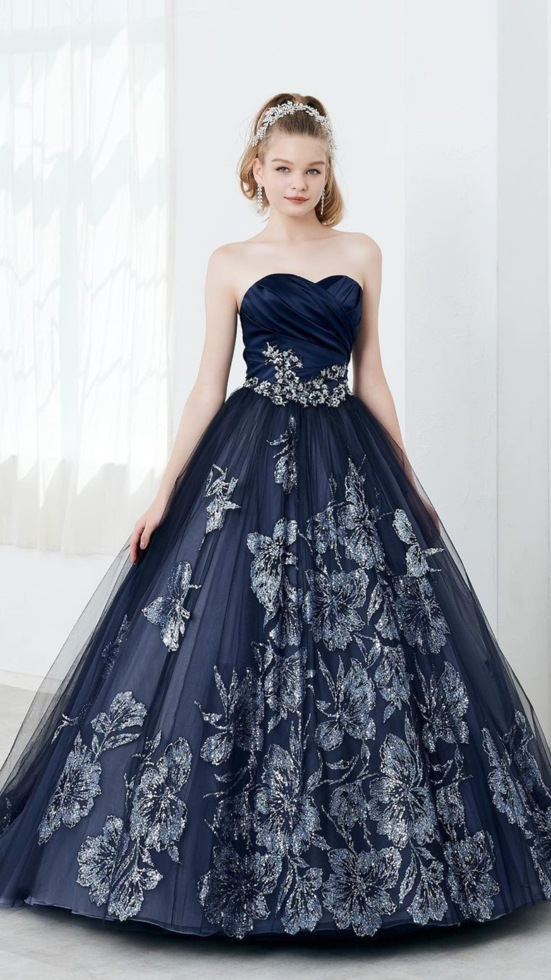 สีชุดแต่งงานที่เสริมความเข้มแข็ง มั่นใจ