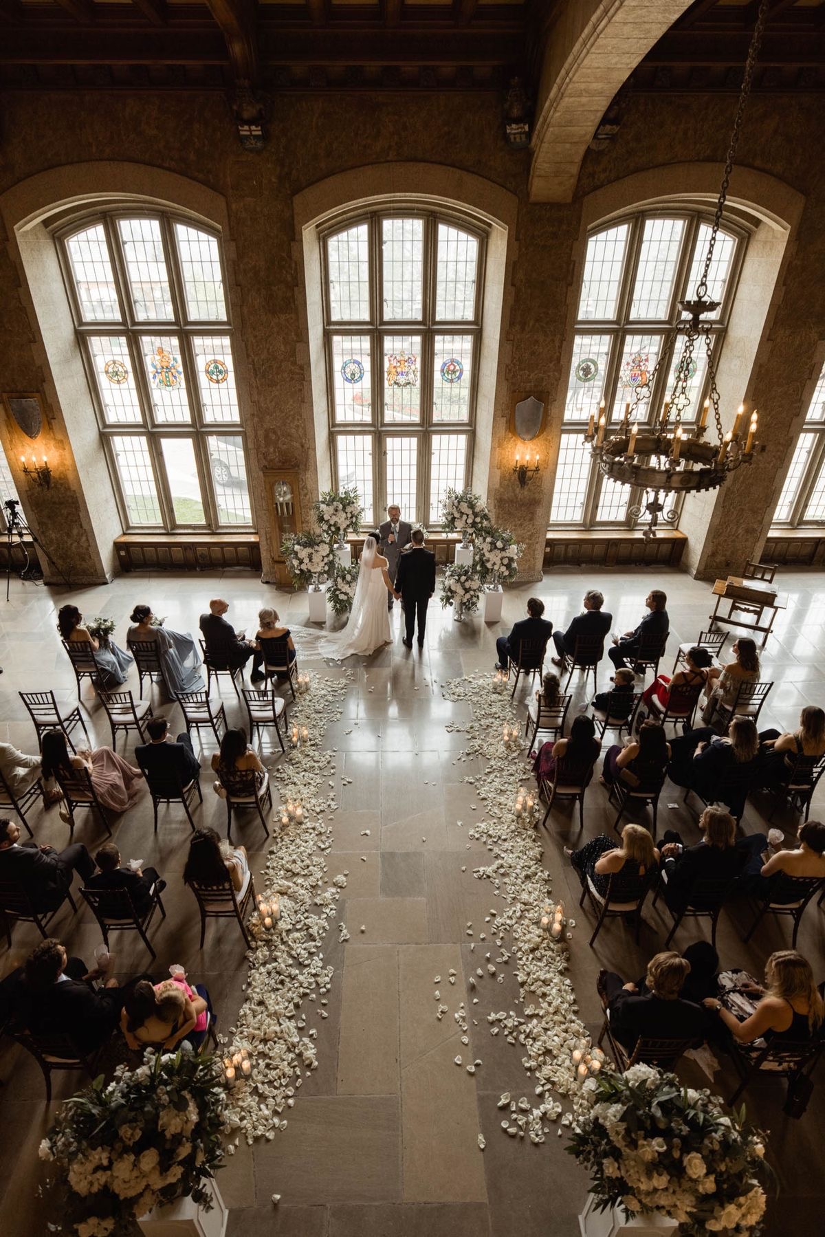 งานแต่งแบบ Vow Ceremony ในโรงแรมที่สะดวกครบครัน