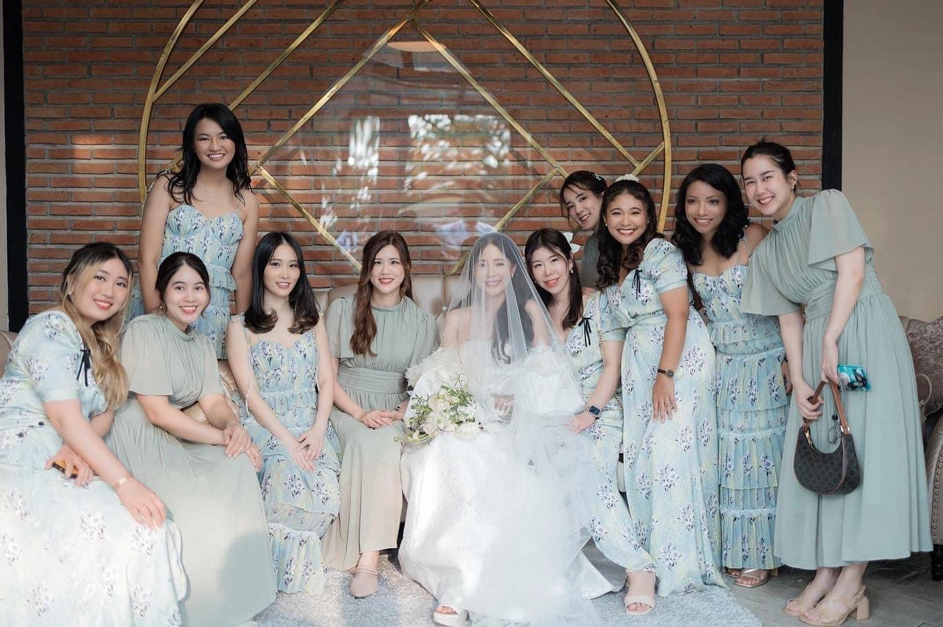 ร้านเช่าชุดเพื่อนเจ้าสาวร้าน Passion official