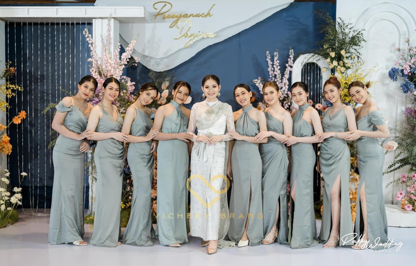 ร้านเช่าชุดเพื่อนเจ้าสาวพร้อมบริการทั่วไทย