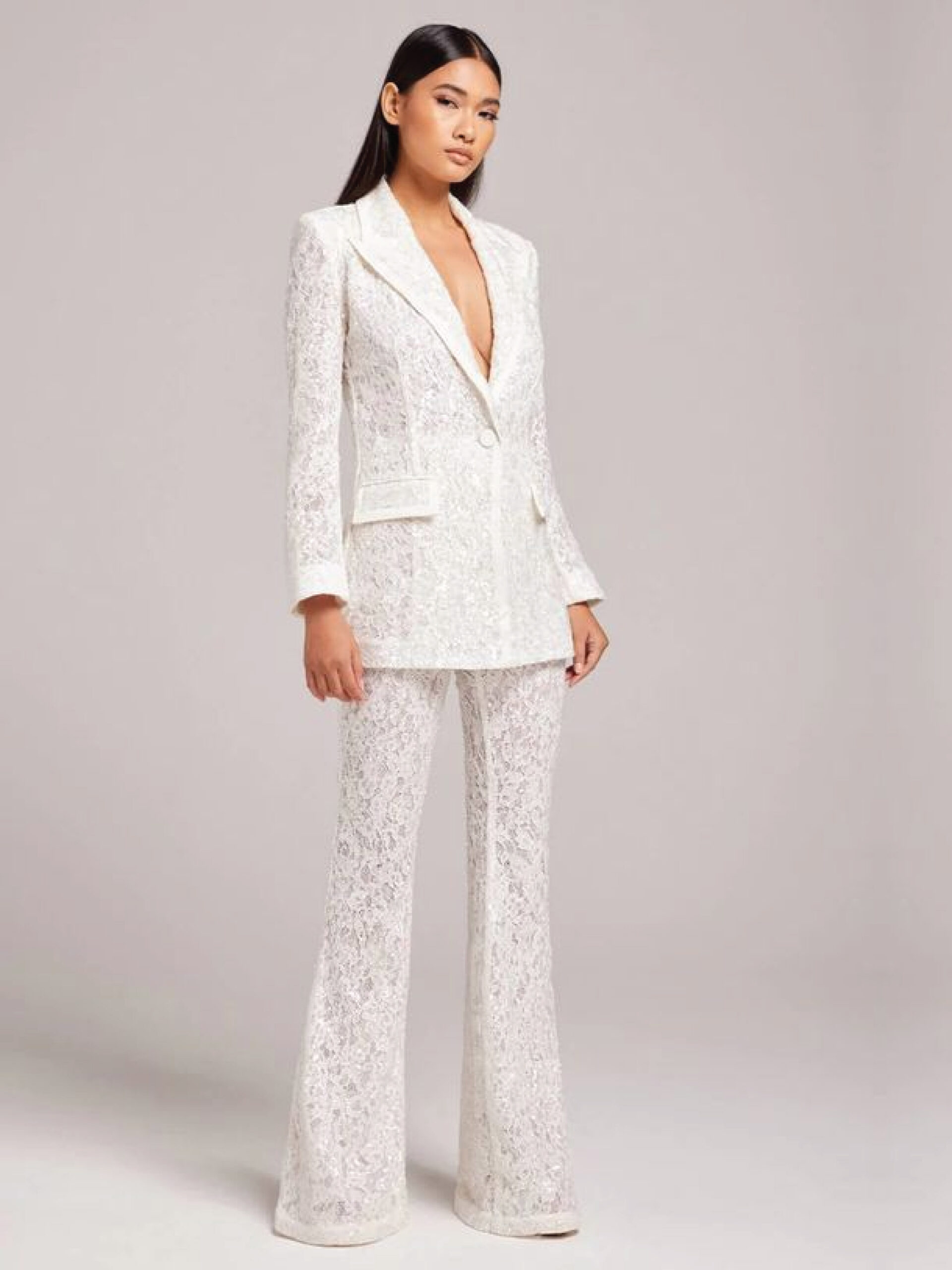 สูทสำหรับเจ้าสาว